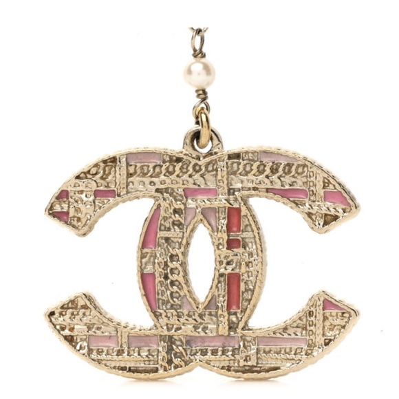 CHANEL 
Pearl Crystal CC Tweed Drop Earrings Gold Pink Pearly White - Picture 3 of 7